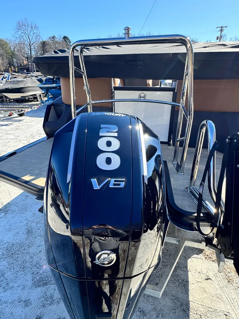 Slide: The Image of Harris Sunliner 230 2026 - 15