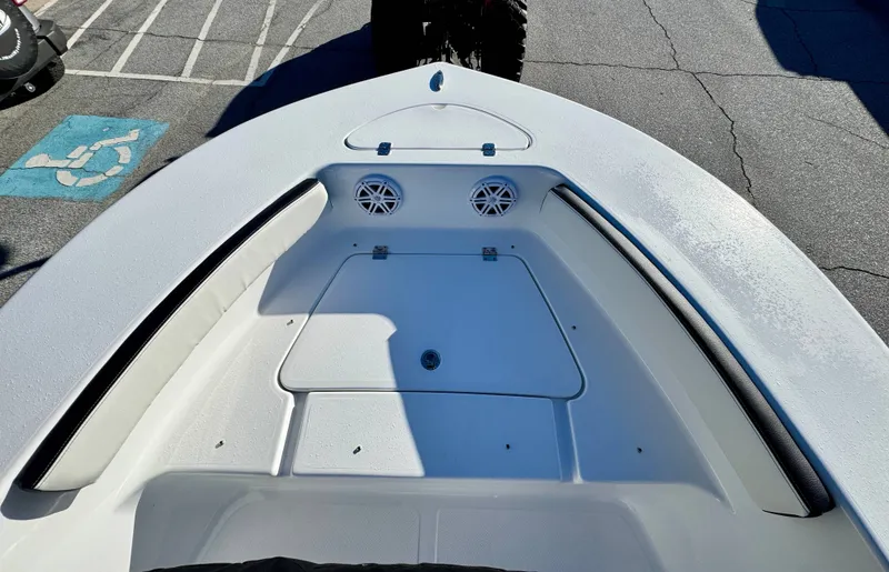 Slide: The Image of Tidewater 180 CC Adventure 2026 - 12