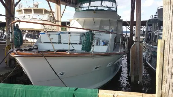 Slide: The Image of Pacemaker 57 Motor Yacht 1979 - 3