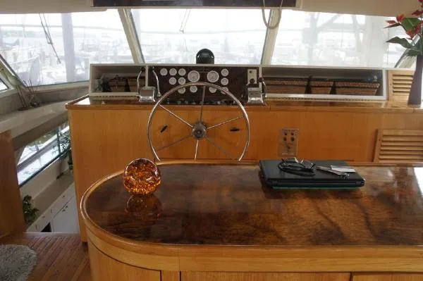 Slide: The Image of Pacemaker 57 Motor Yacht 1979 - 9