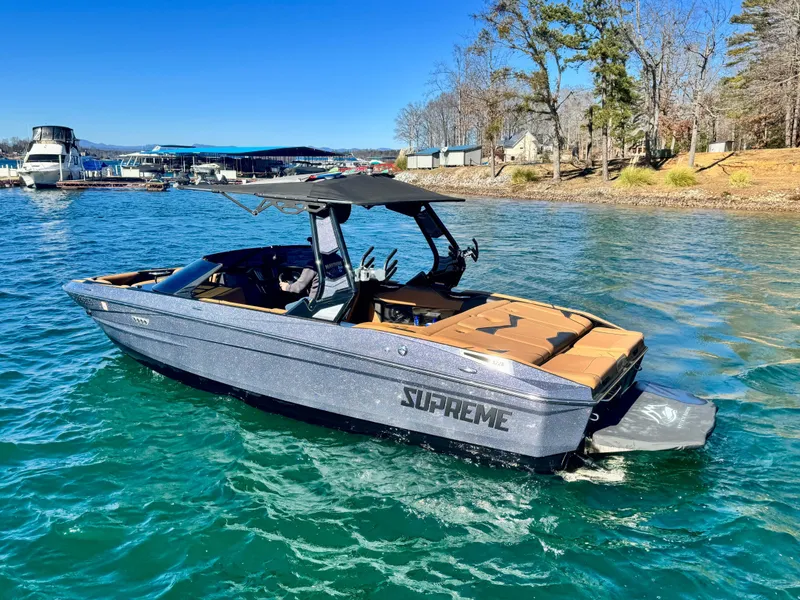 Slide: The Image of Supreme S220 2023 - 5