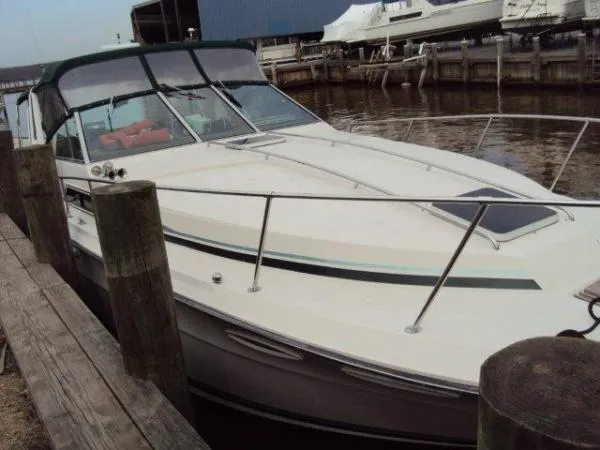 Slide: The Image of Sea Ray Sundancer 1986 - 6