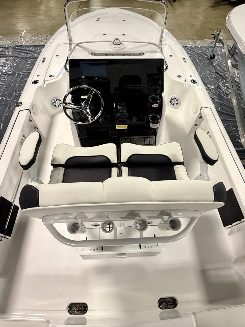 Slide: The Image of Tidewater 2110 Bay Max 2026 - 3