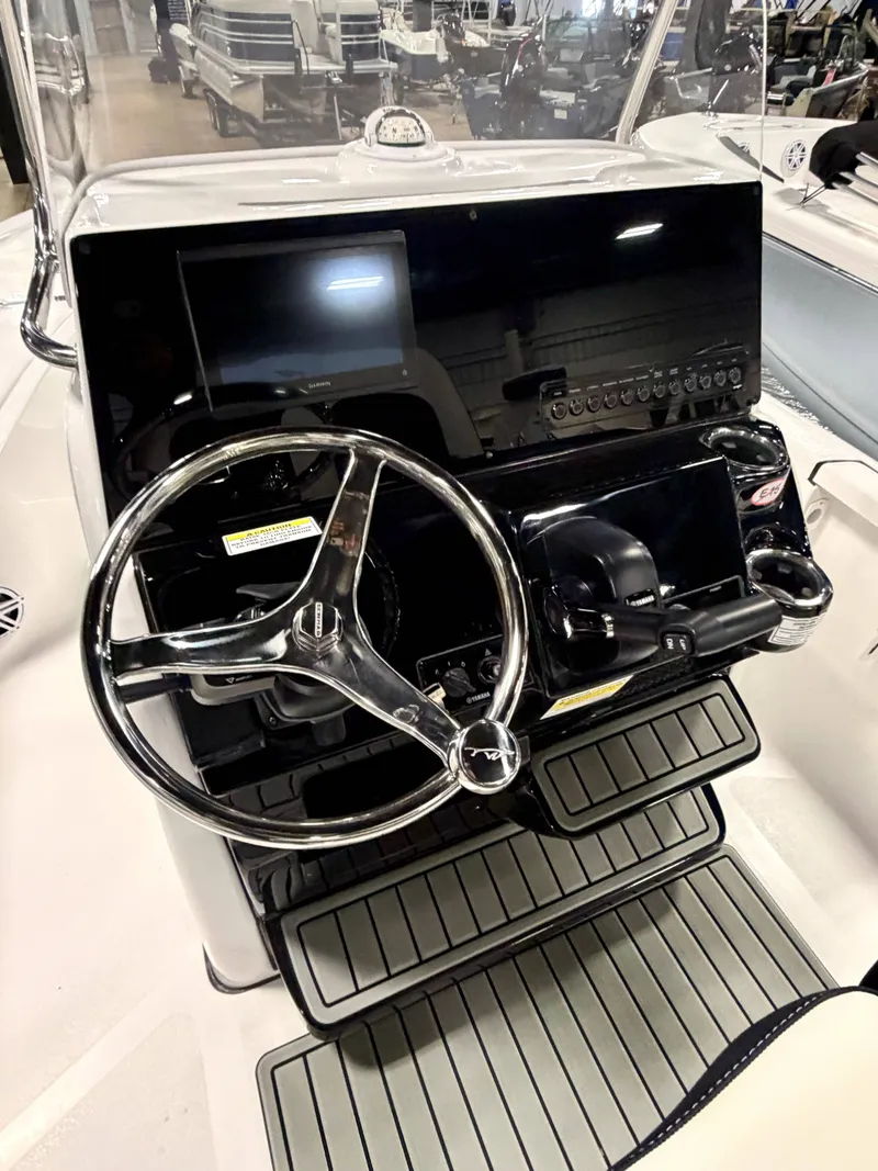 Slide: The Image of Tidewater 2110 Bay Max 2026 - 4