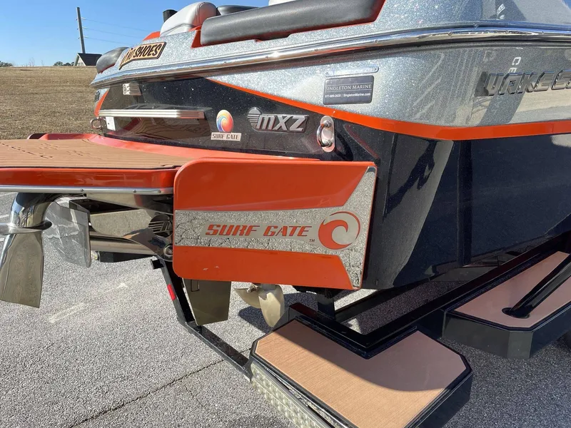 Slide: The Image of Malibu Wakesetter 24 MXZ 2018 - 20