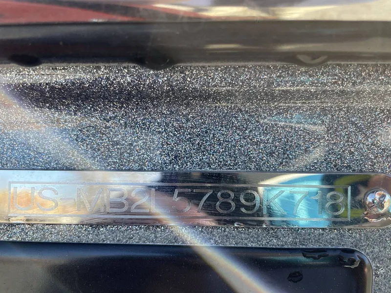 Slide: The Image of Malibu Wakesetter 24 MXZ 2018 - 25