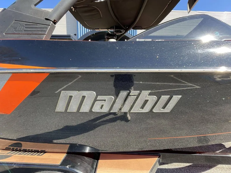 Slide: The Image of Malibu Wakesetter 24 MXZ 2018 - 32