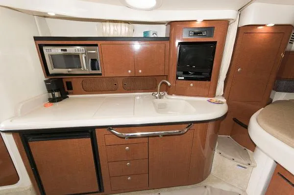 Slide: The Image of Sea Ray 340 Sundancer 2005 - 11