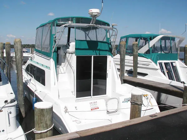 Slide: The Image of Mainship F/B Sedan 1994 - 0
