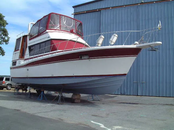 Slide: The Image of Burns Craft Aft Cabin 1987 - 0