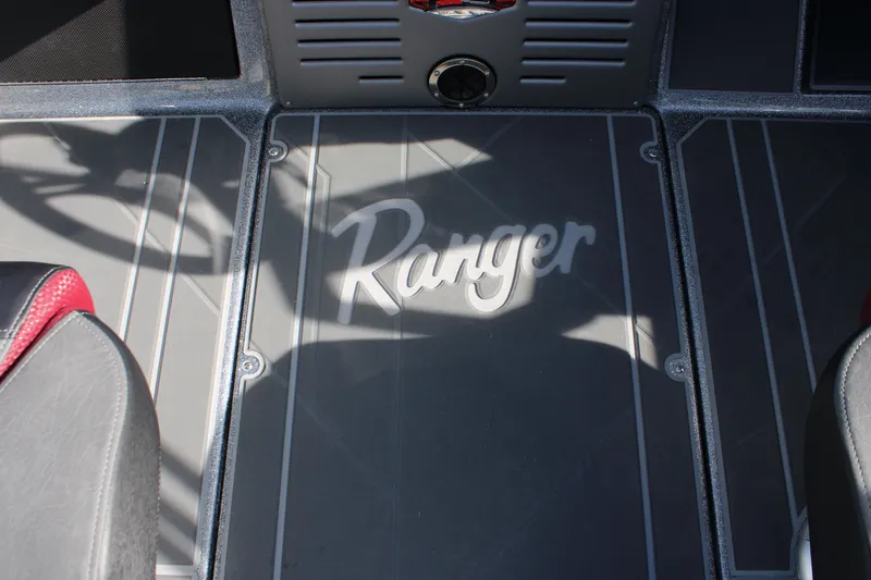Slide: The Image of Ranger 621 FS CUP EQUIPPED 2026 - 17