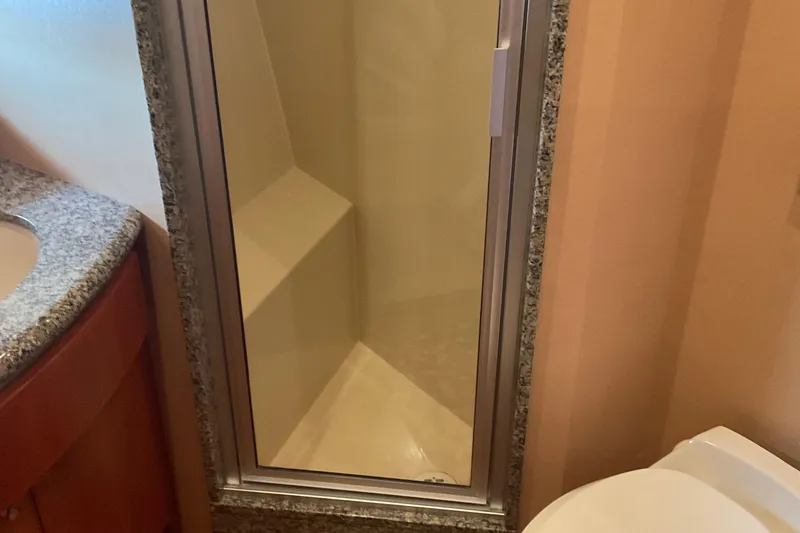 Slide: The Image of GUEST STALL SHOWER - 105