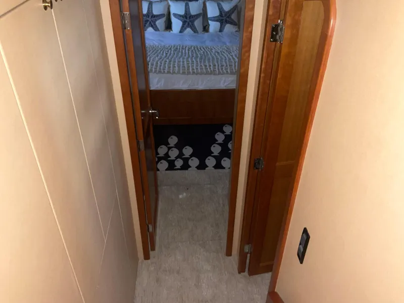 Slide: The Image of COMPANIONWAY TO MASTER (W/D ON LEFT) - 107