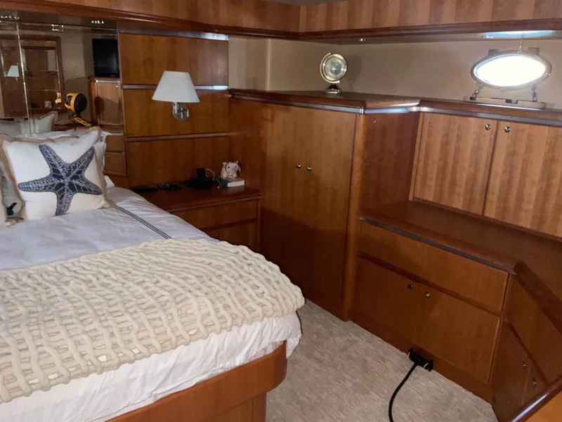 Slide: The Image of MASTER STATEROOM - 108