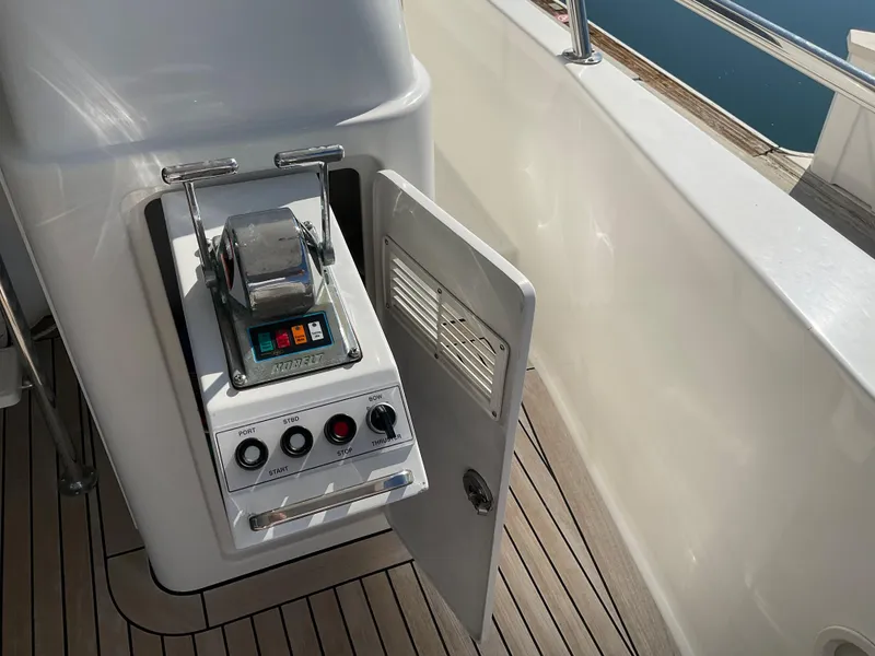 Slide: The Image of COCKPIT DOCKING STATION - 42