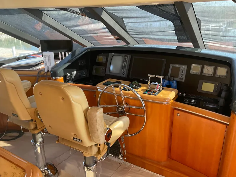 Slide: The Image of PILOYHOUSE - 61