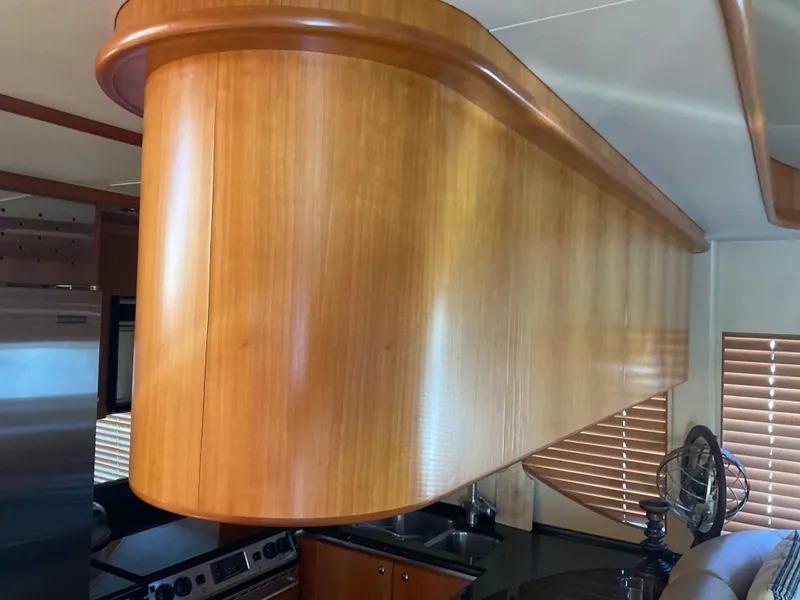 Slide: The Image of GALLEY OVERHEAD STORAGE - 82