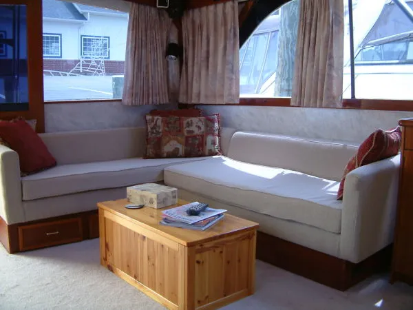 Slide: The Image of Ocean Yachts sportfish 1985 - 4