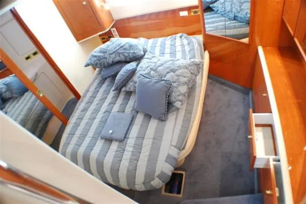 Slide: The Image of Sea Ray Motor Yacht HUGE PRICE REDUCTION !!!! 1998 - 3