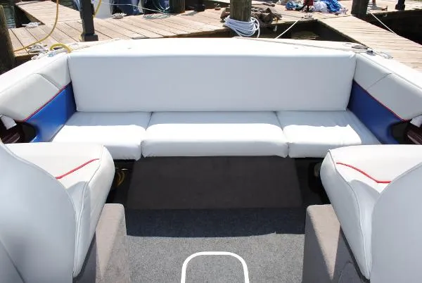 Slide: The Image of Bayliner 2252 Classic 1993 - 6