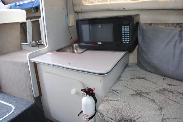 Slide: The Image of Bayliner 2252 Classic 1993 - 9