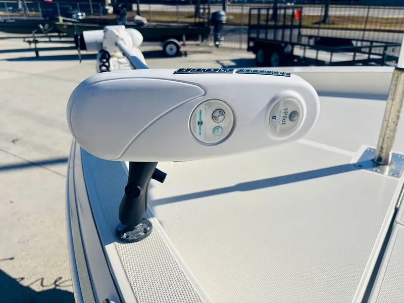 Slide: The Image of Ranger 2510 Bay 2021 - 12