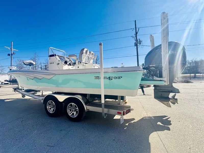 Slide: The Image of Ranger 2510 Bay 2021 - 5