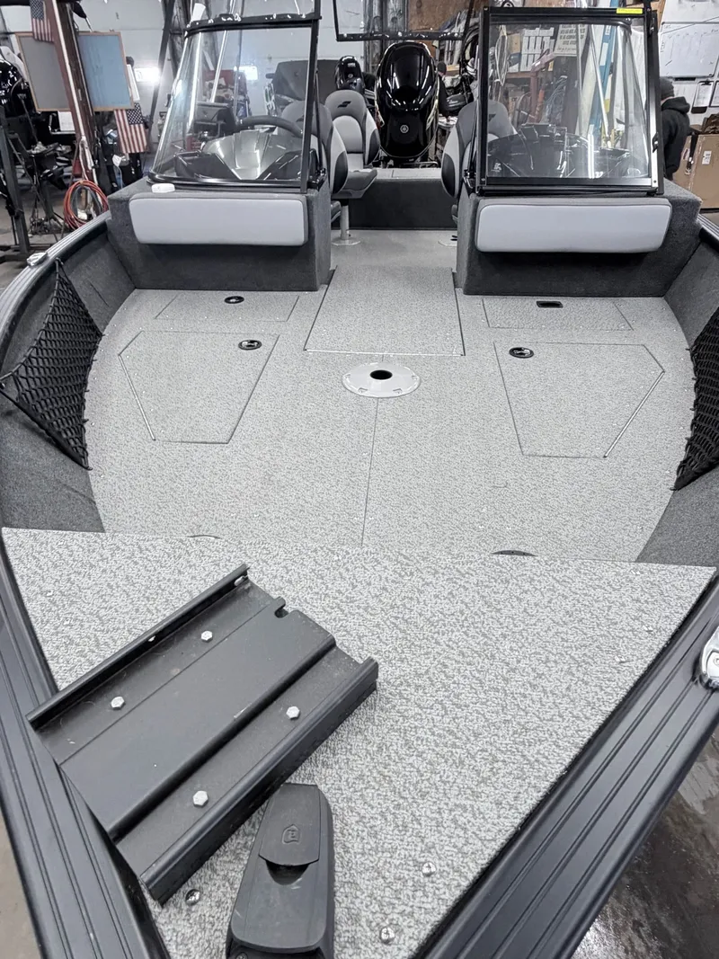 Slide: The Image of Starweld Flex Pro 19DC 2025 - 19