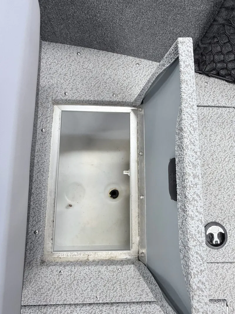 Slide: The Image of Starweld Flex Pro 19DC 2025 - 8