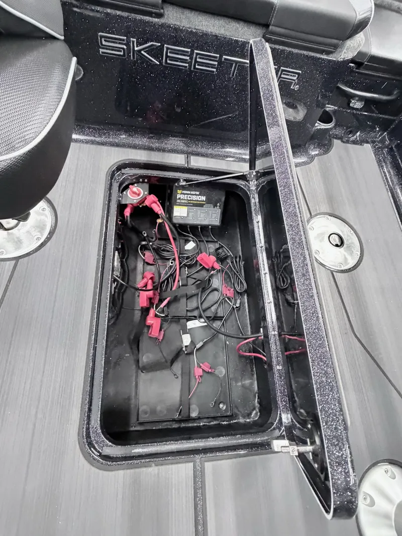 Slide: The Image of Skeeter WXR 1910F 2026 - 26