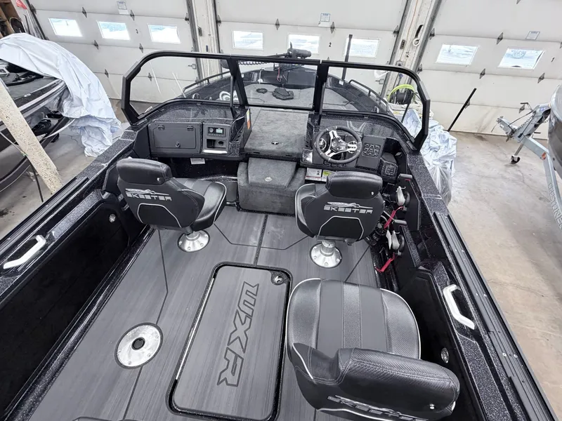 Slide: The Image of Skeeter WXR 1910F 2026 - 36