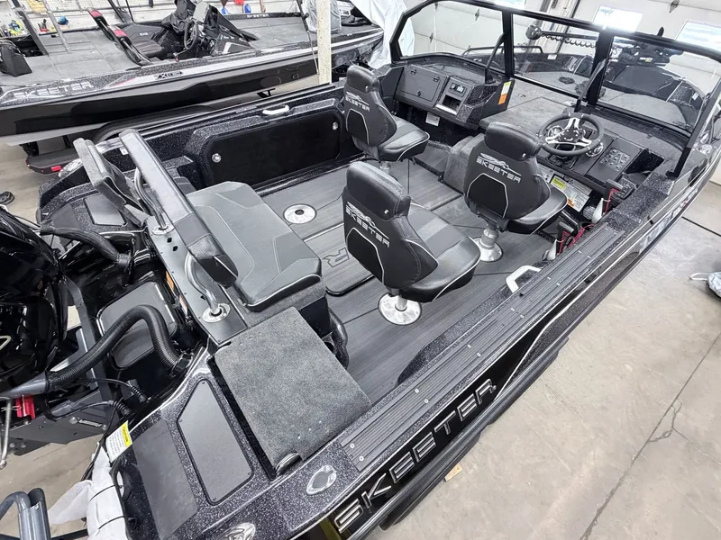 Slide: The Image of Skeeter WXR 1910F 2026 - 45