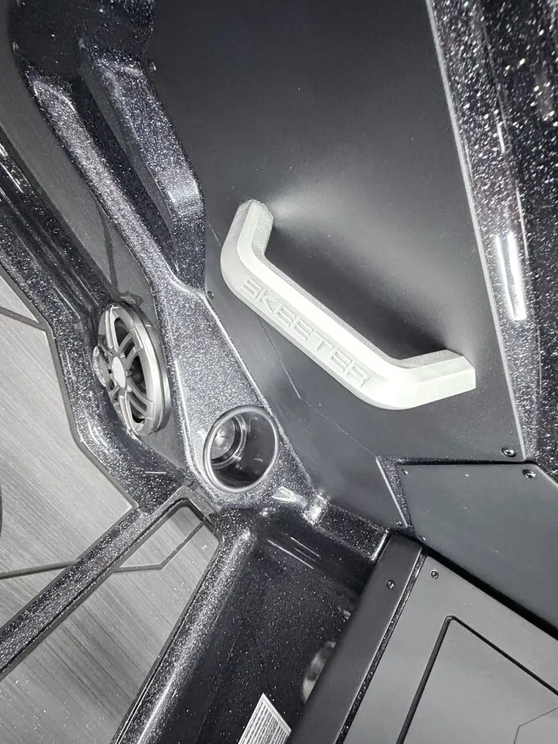 Slide: The Image of Skeeter WXR 1910F 2026 - 9