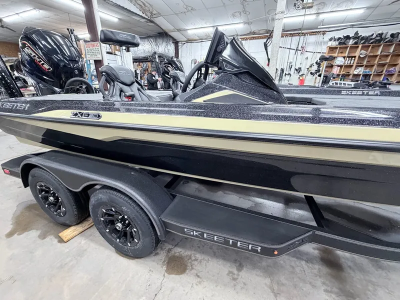 Slide: The Image of Skeeter ZXE20 2026 - 12