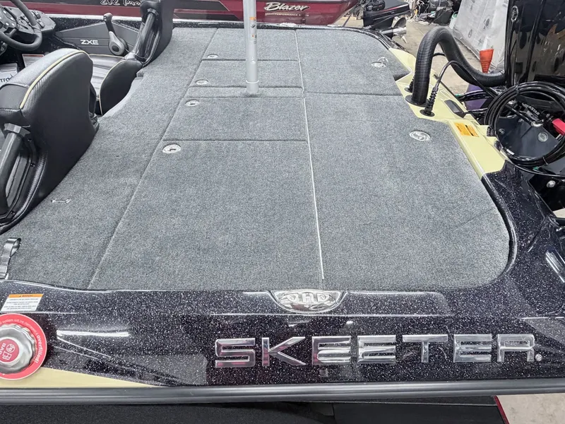 Slide: The Image of Skeeter ZXE20 2026 - 28