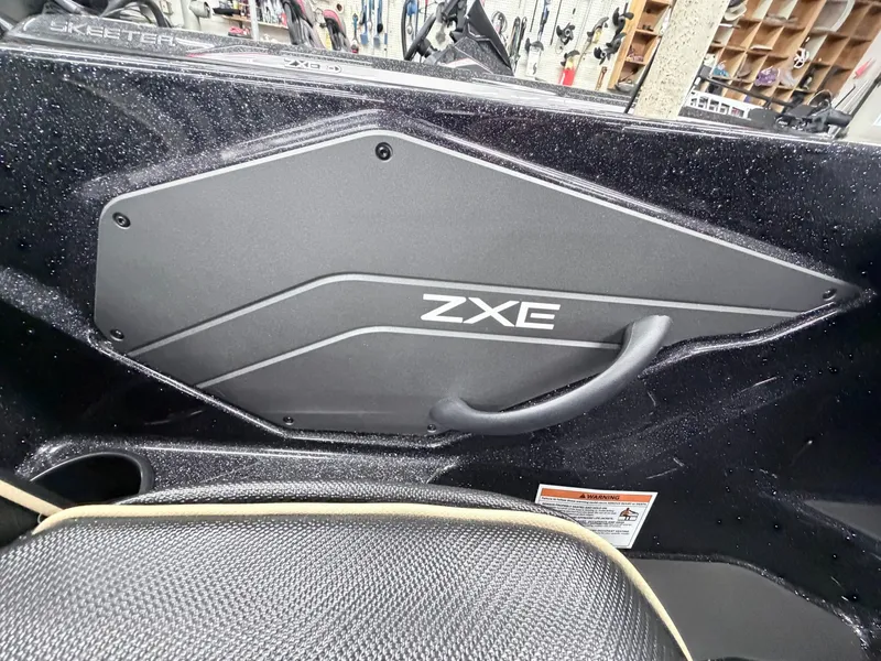 Slide: The Image of Skeeter ZXE20 2026 - 31