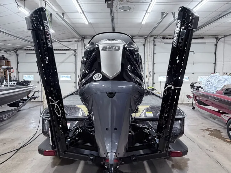 Slide: The Image of Skeeter ZXE20 2026 - 34