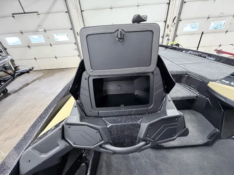 Slide: The Image of Skeeter ZXE20 2026 - 9