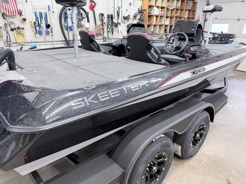 Slide: The Image of Skeeter ZXE20 2026 - 3