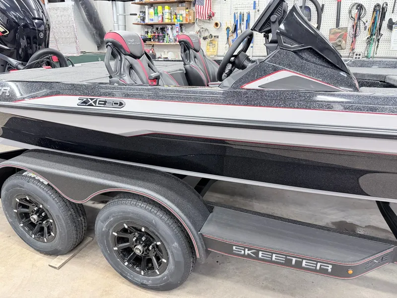 Slide: The Image of Skeeter ZXE20 2026 - 33