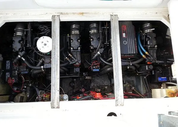 Slide: The Image of Sea Ray 270 Sundancer 1990 - 9