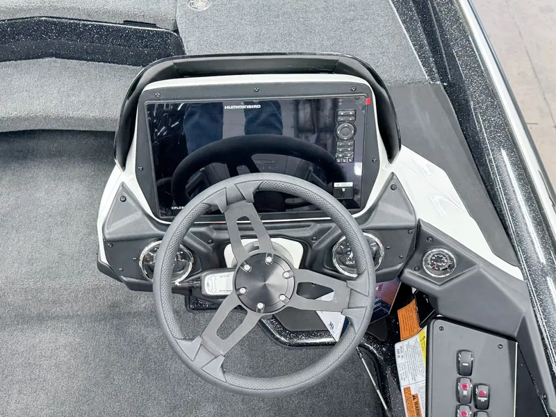 Slide: The Image of Skeeter ZXR20 SE 2026 - 13