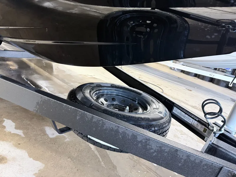 Slide: The Image of Skeeter ZXR20 SE 2026 - 17