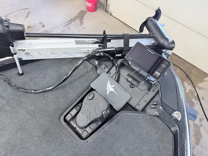 Slide: The Image of Skeeter ZXR20 SE 2026 - 4