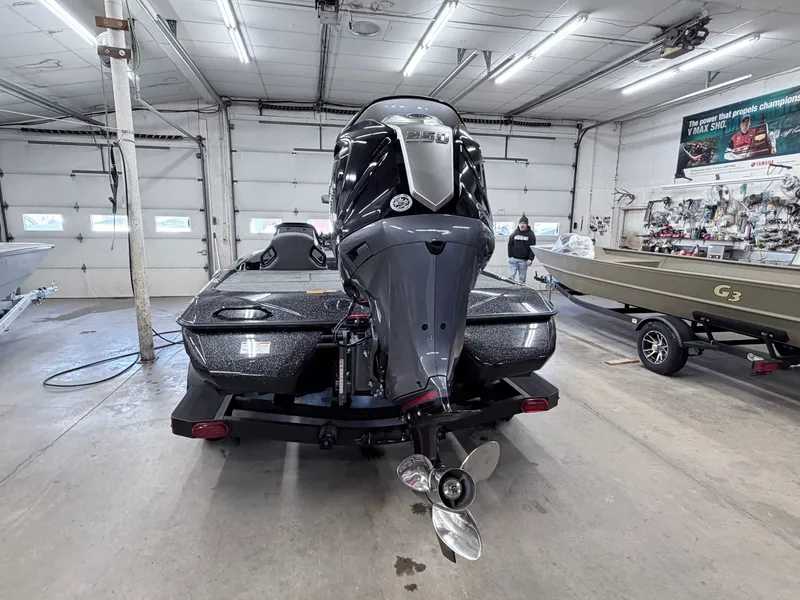 Slide: The Image of Skeeter ZXR20 SE 2026 - 6