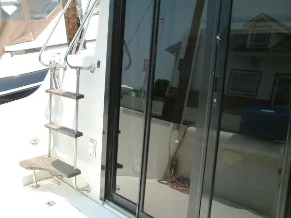 Slide: The Image of Carver Yachts Mariner 1993 - 11