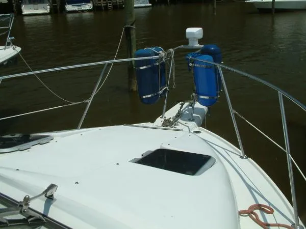 Slide: The Image of Carver Yachts Mariner 1993 - 5
