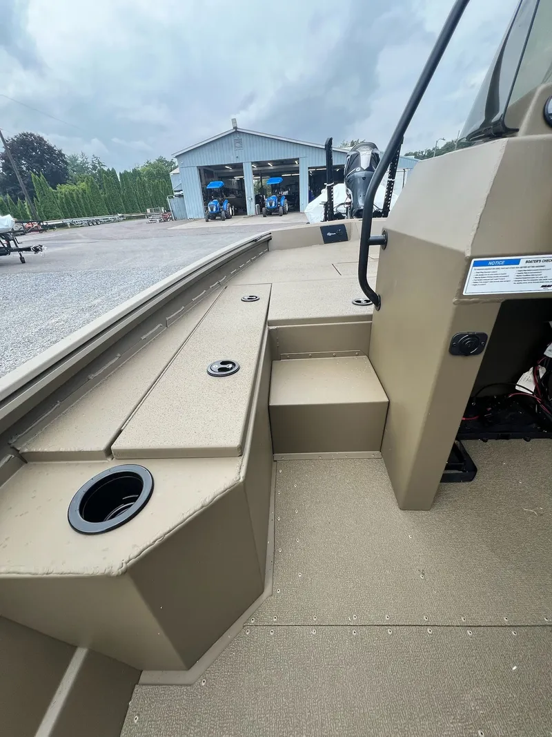 Slide: The Image of G3 Gator Tough 20 CCJ 2026 - 33