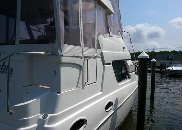 Slide: The Image of Silverton 352 Motor Yacht 1997 - 6