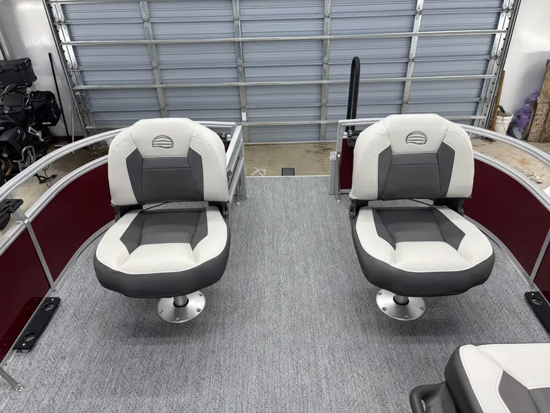 Slide: The Image of Sun Tracker Bass Buggy 16 XL Select 2026 - 6